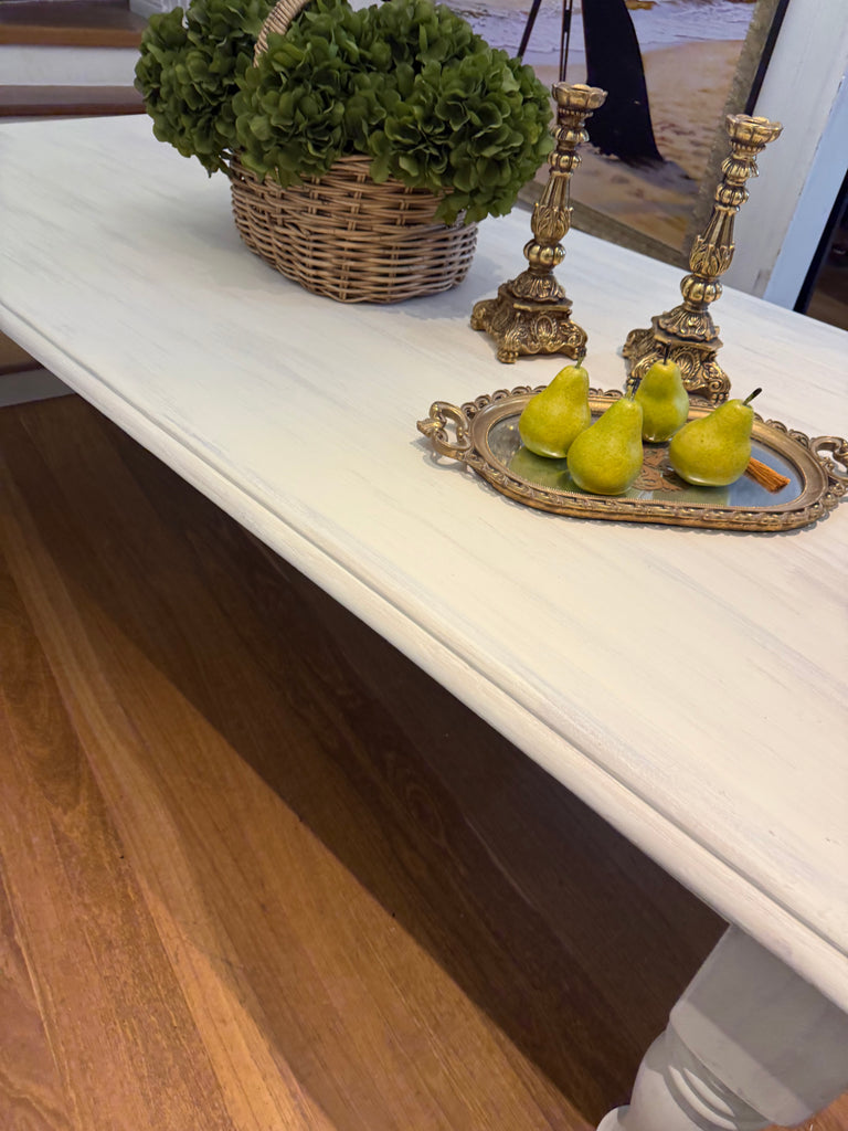 6 seater solid wood Dining Table