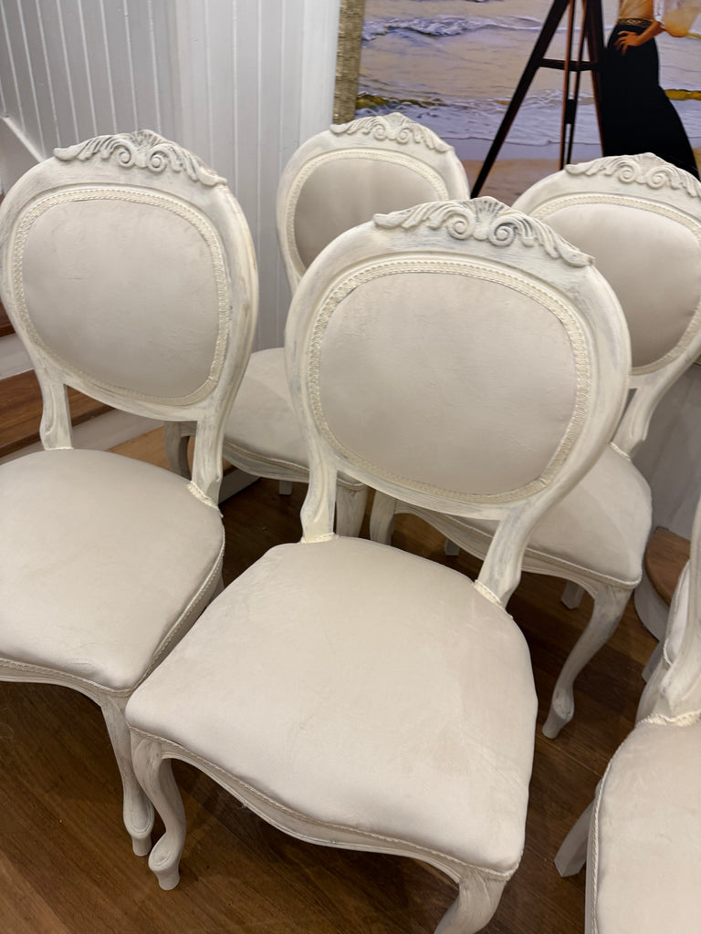 6 x Vintage Queen Anne French Provincial Style Dining Chairs