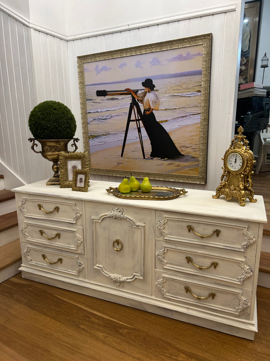 Vintage Dresser/ TV unit