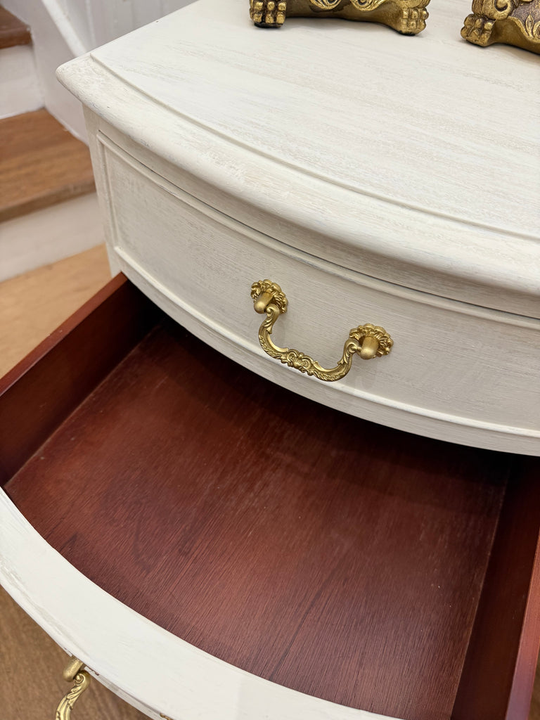 2 x Vintage Queen Anne Bedside Tables