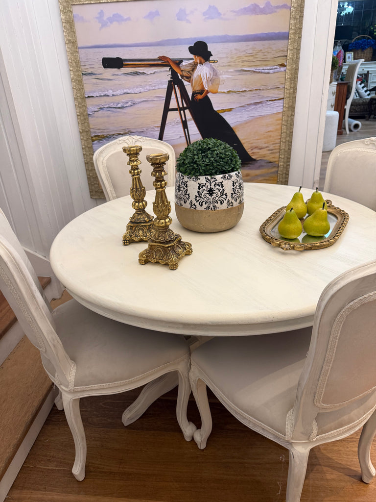 French Provincial Style Dining Table and 4 Chairs