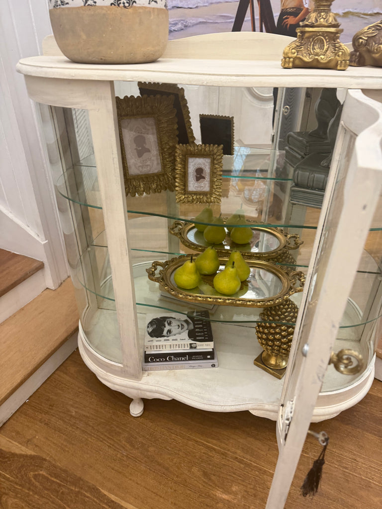 Vintage Queen Anne French Provincial Style Display Cabinet