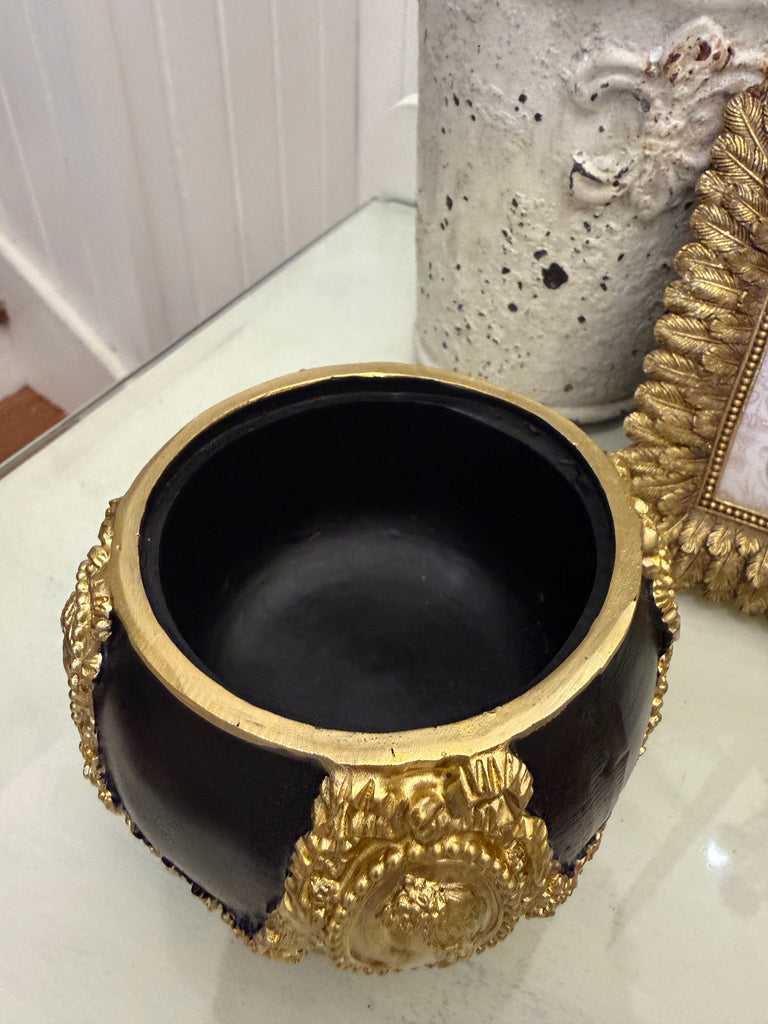 Elegant Black and Gold Pot