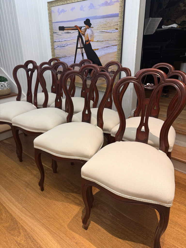 8 x Vintage Queen Anne Dining Chairs