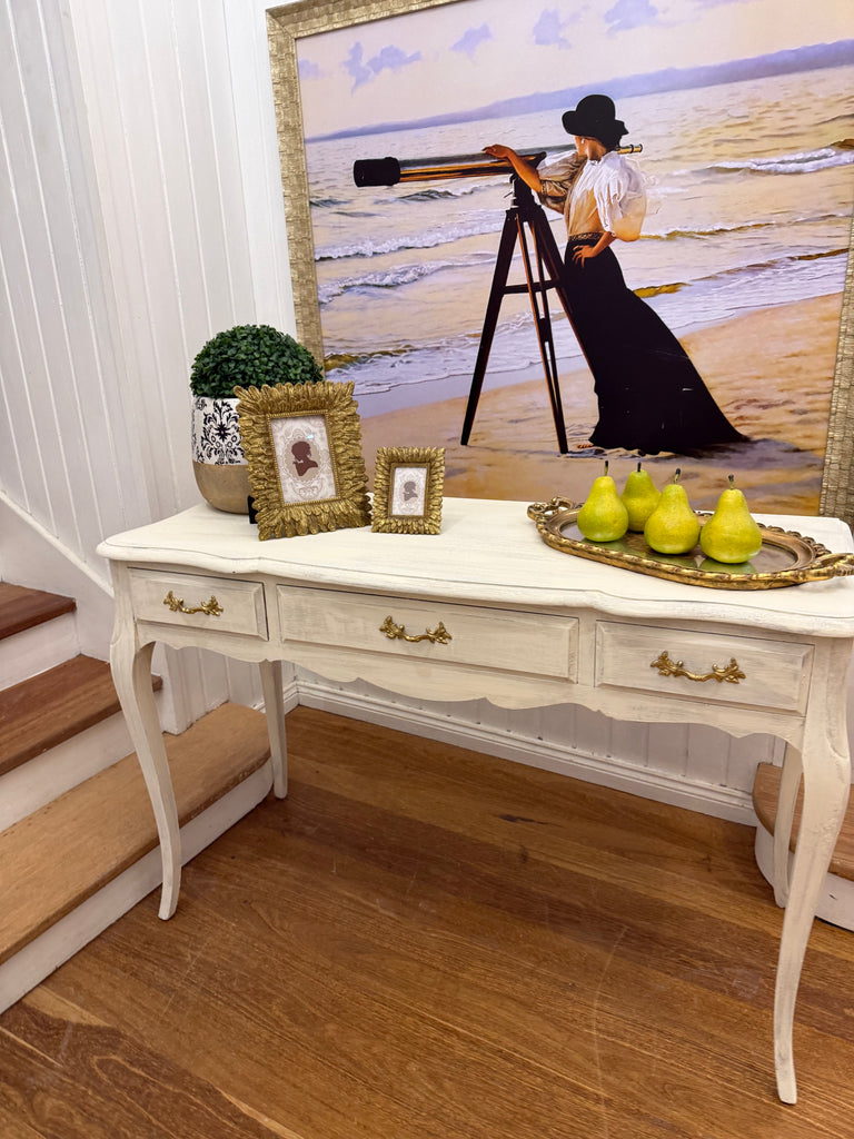 Vintage Queen Anne French Provincial Style Console Table