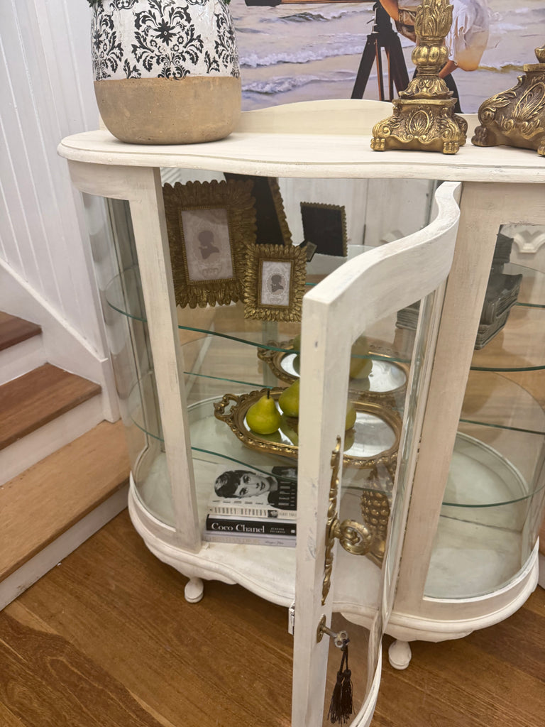 Vintage Queen Anne French Provincial Style Display Cabinet