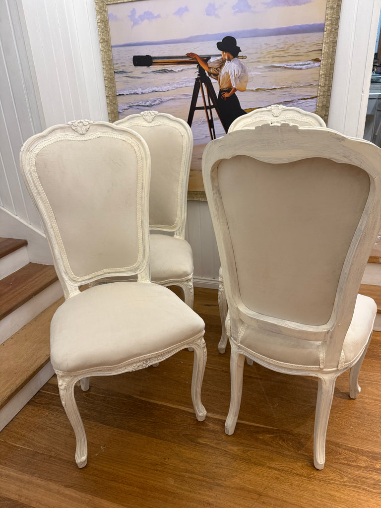 4 x Vintage Queen Anne French Provincial Style Dining Chairs