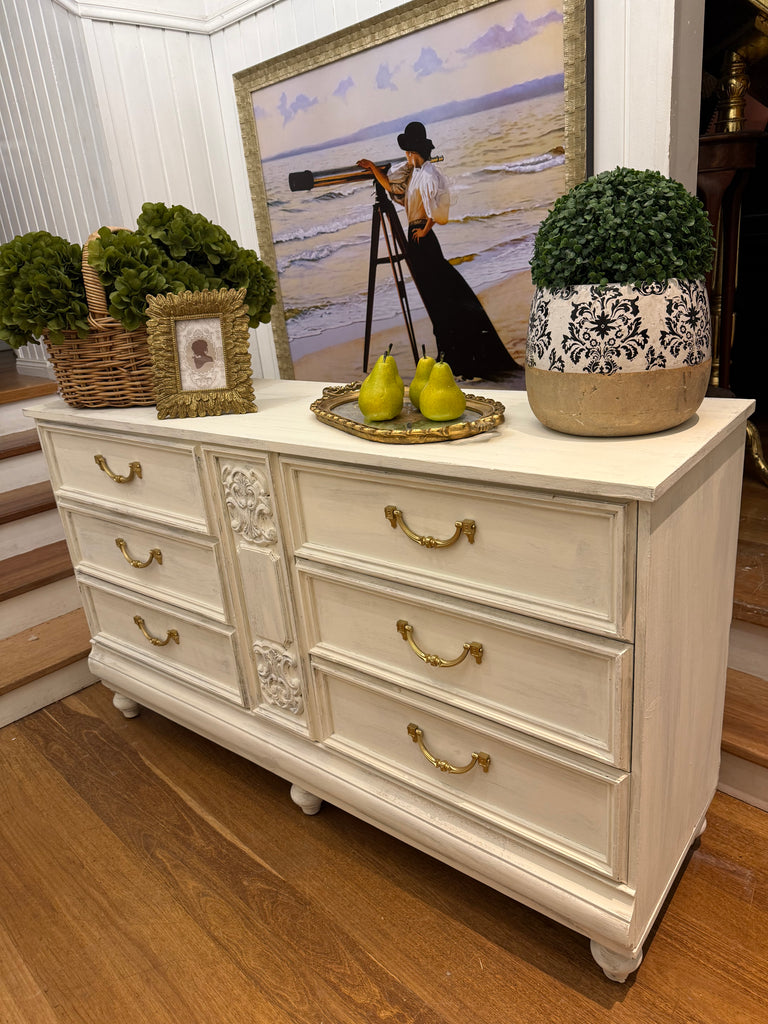 Vintage French Provincial Style Dresser/ Drawers