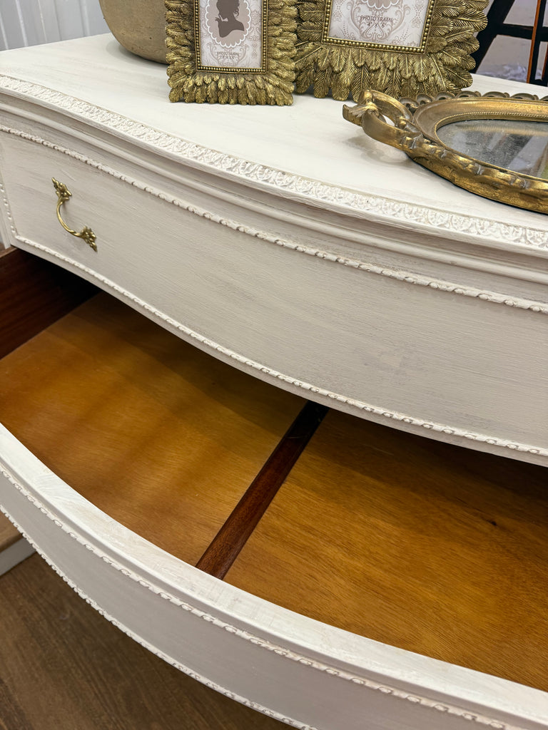 Vintage French Provincial Style Tallboy/Drawers