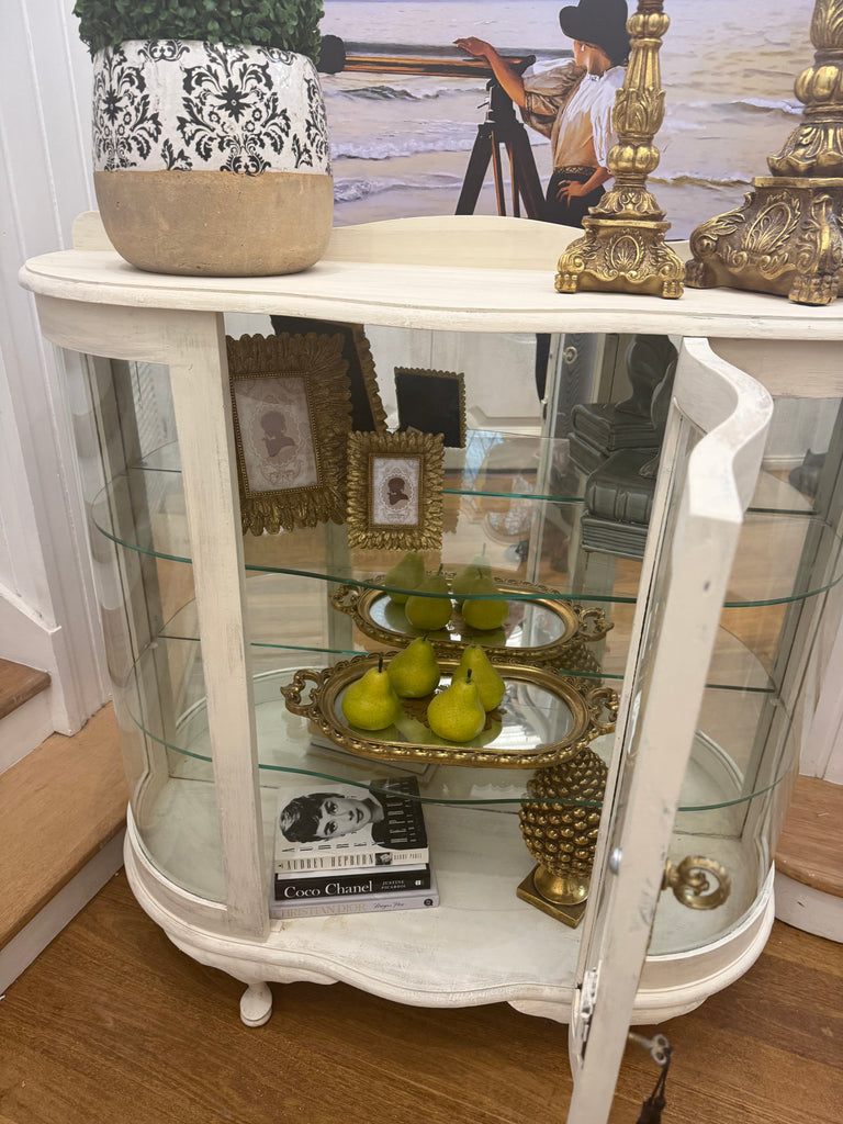 Vintage Queen Anne French Provincial Style Display Cabinet