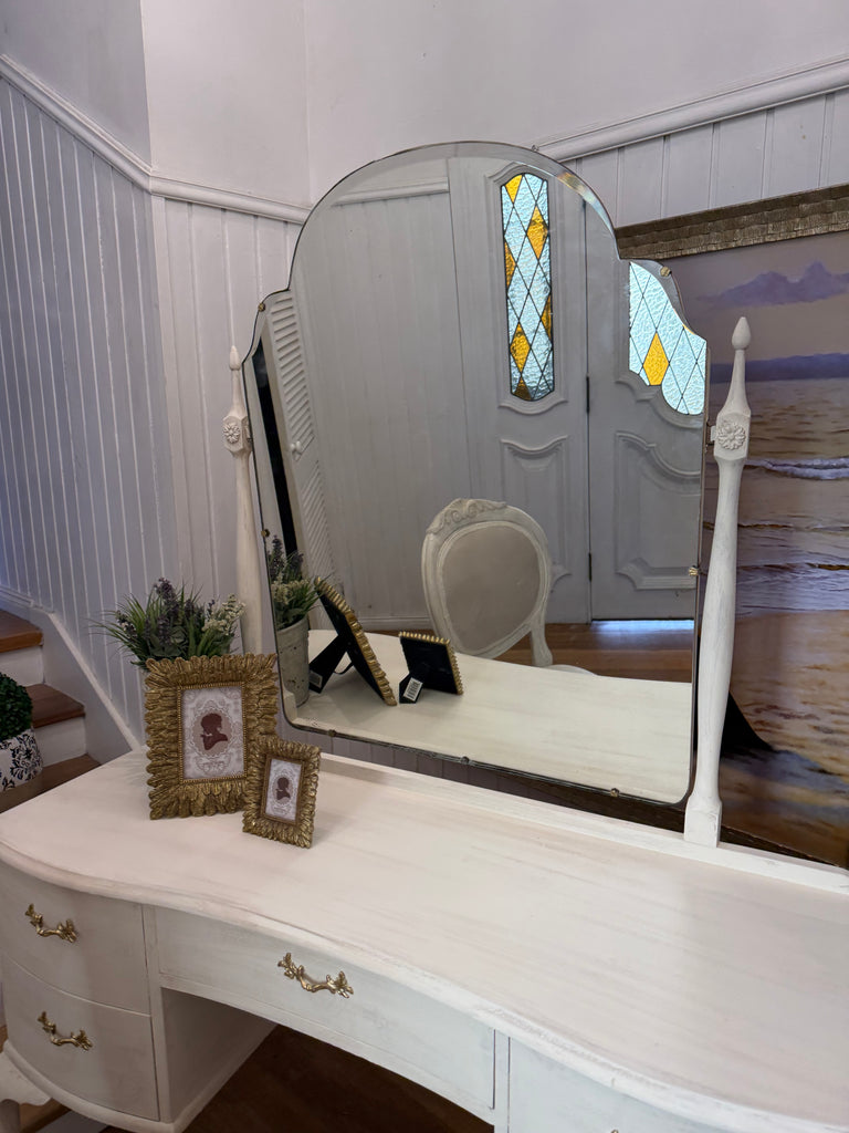 Vintage Queen Anne French Provincial Style Dressing Table and Chair