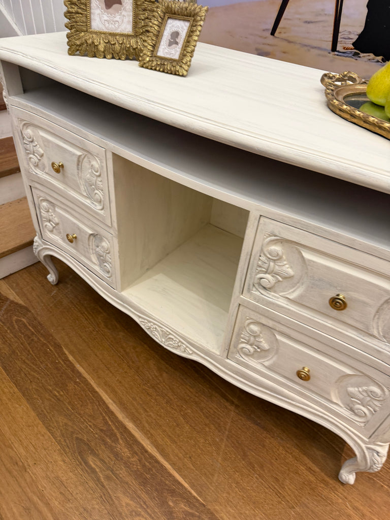 French Provincial Style Dresser/ Sideboard