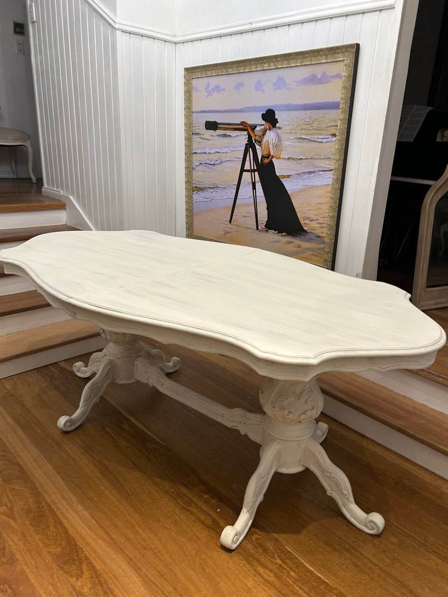 Vintage 6-8 Seater Dining Table