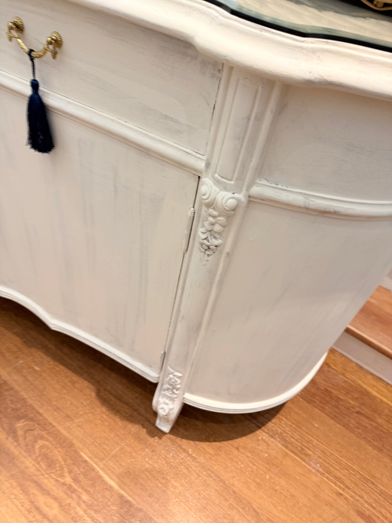 Large French Provincial Style Sideboard/ Buffet