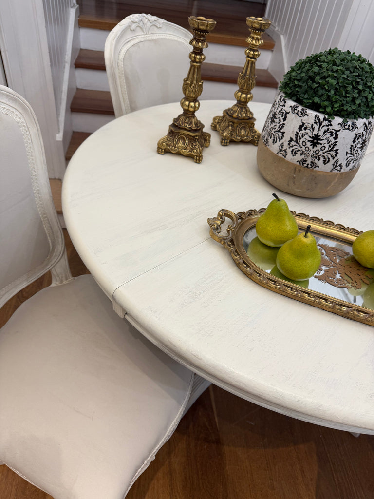 French Provincial Style Dining Table and 4 Chairs