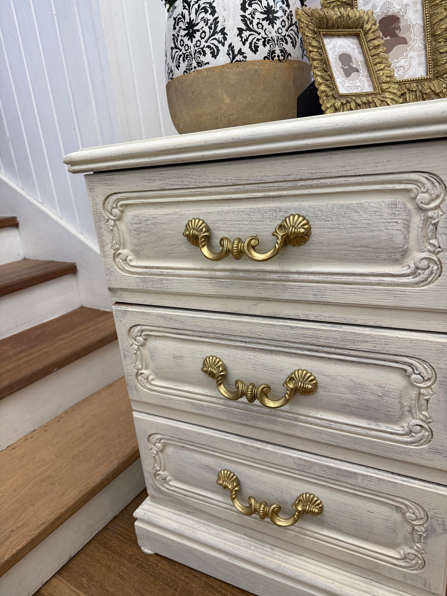 Vintage Berryman French Provincial Style Dresser/TV unit