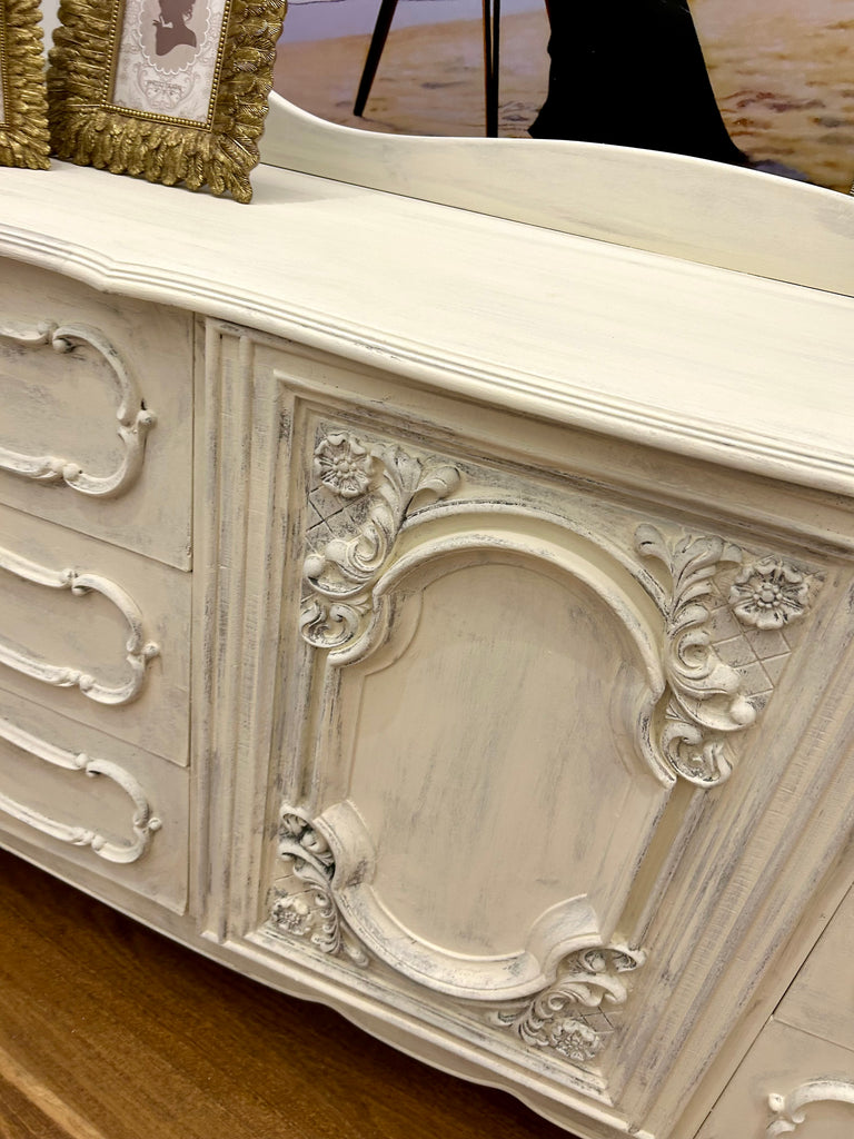 Vintage Dresser/ TV unit