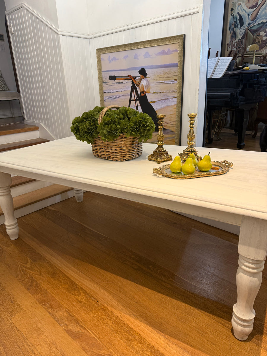 6 seater solid wood Dining Table