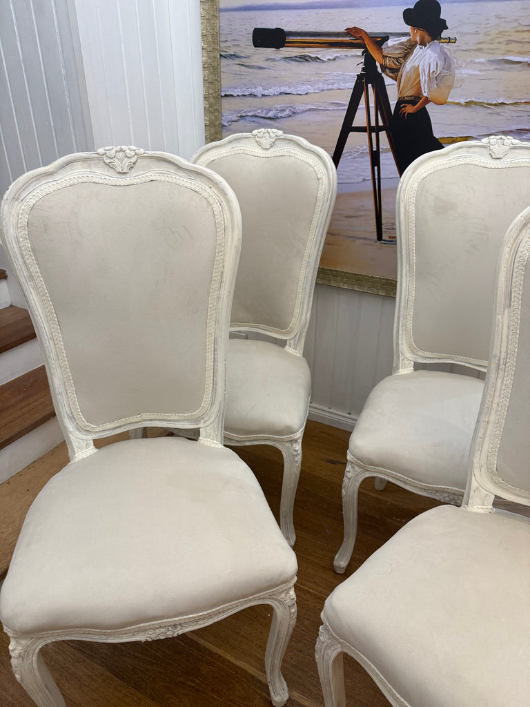 4 x Vintage Queen Anne French Provincial Style Dining Chairs