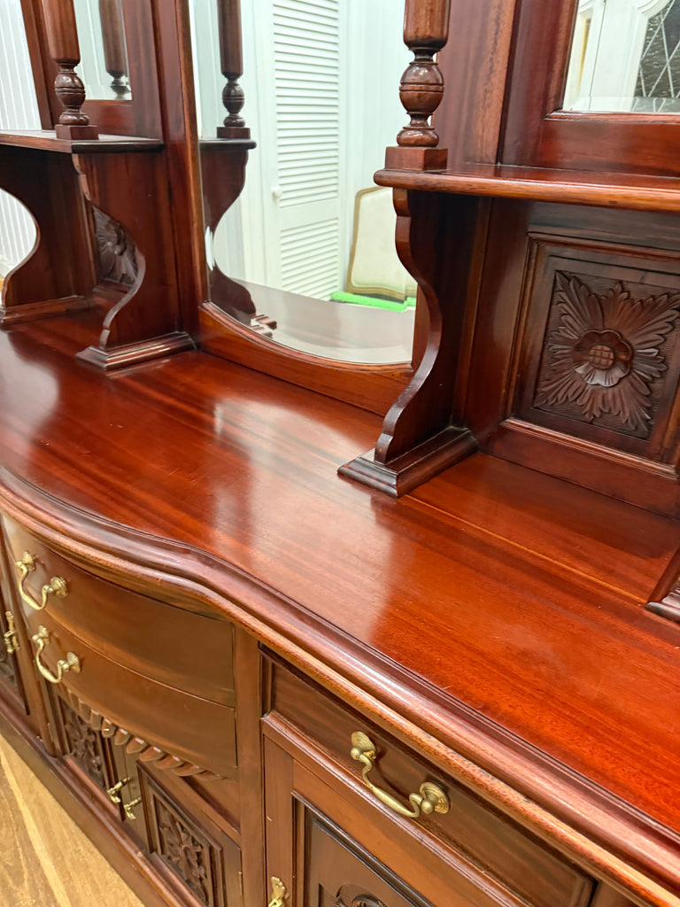 Solid Wood Vintage Reproduction Victorian Style Buffet and hutch/ Mirrored Sideboard