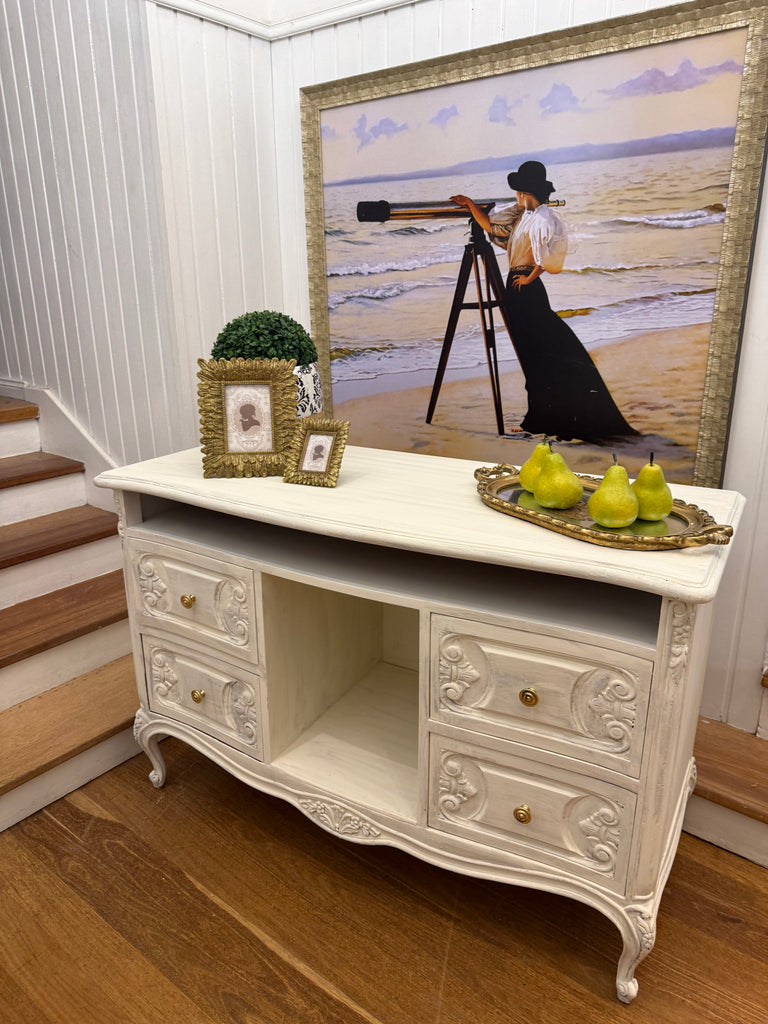 French Provincial Style Dresser/ Sideboard