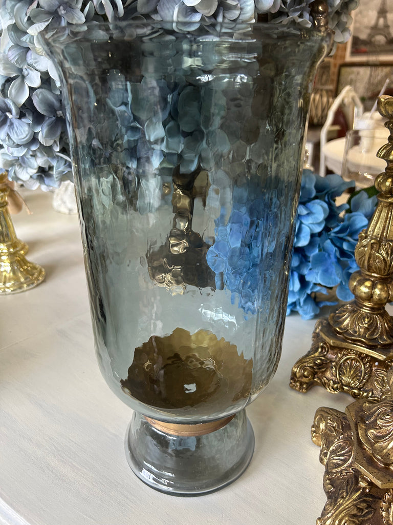 Glass vase/ hurricane