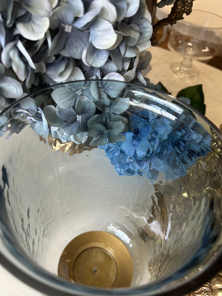 Glass vase/ hurricane