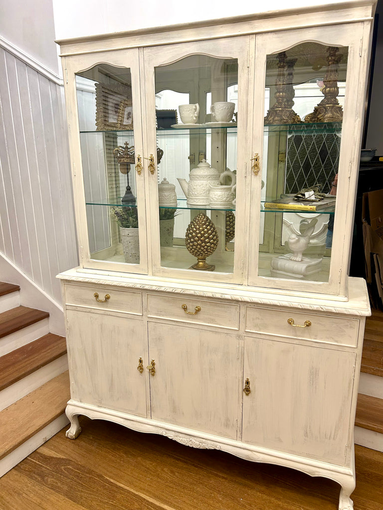 Vintage Buffer & Hutch