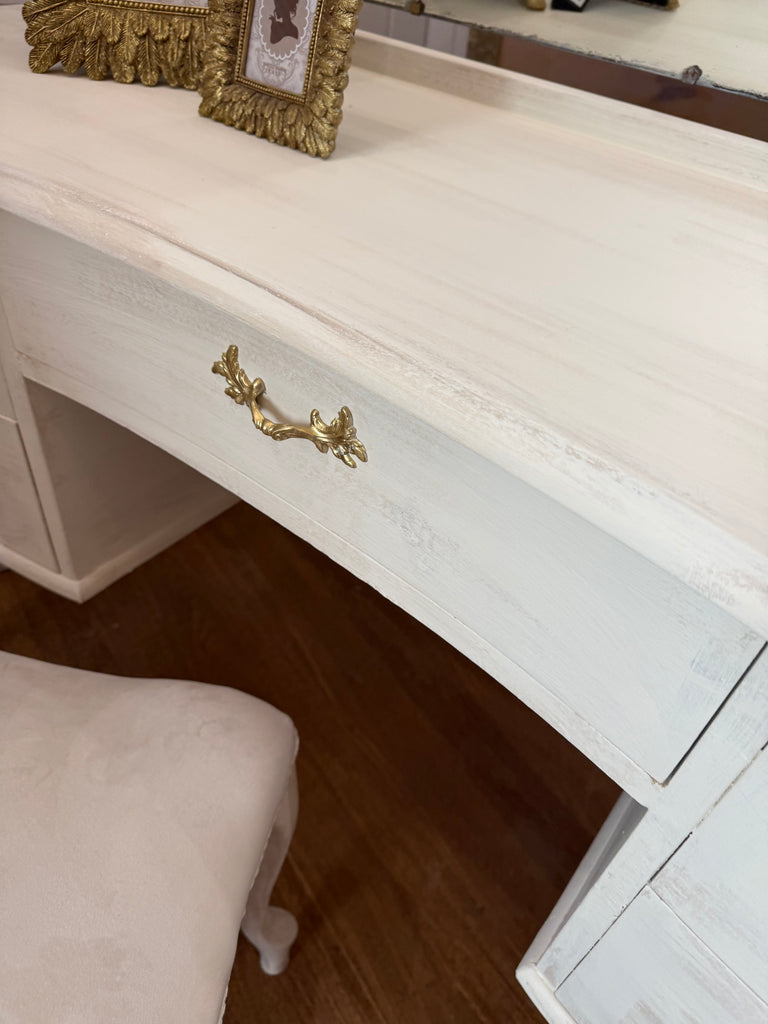 Vintage Queen Anne French Provincial Style Dressing Table and Chair