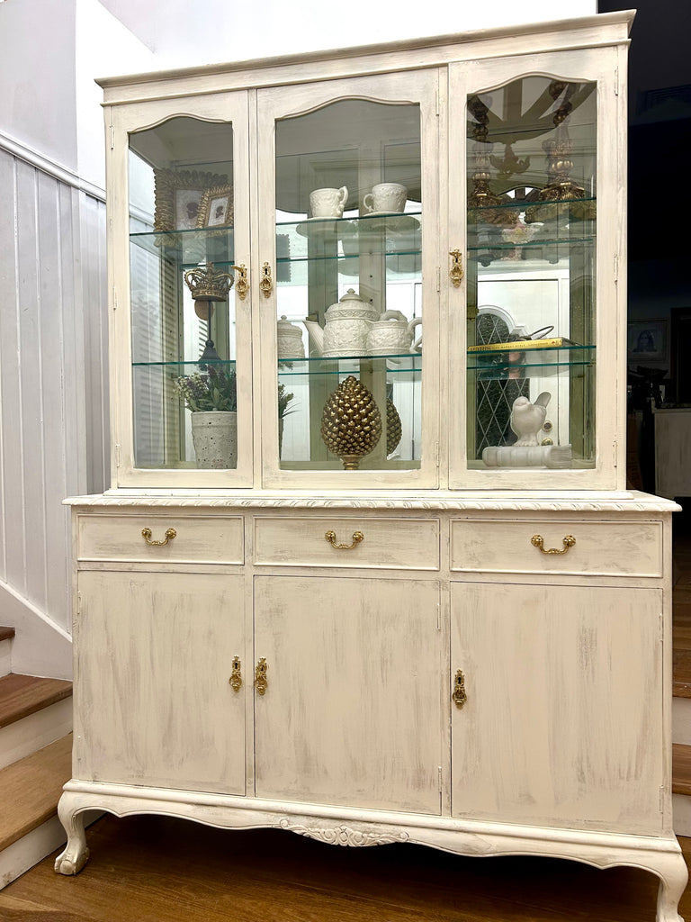 Vintage Buffer & Hutch