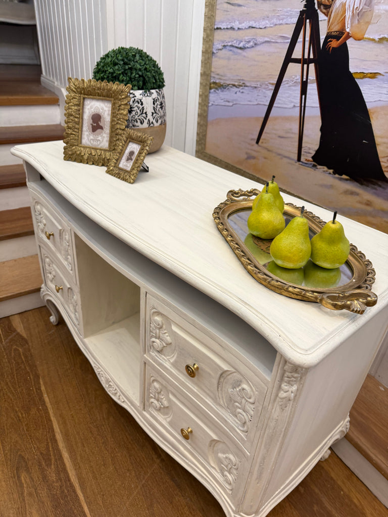 French Provincial Style Dresser/ Sideboard