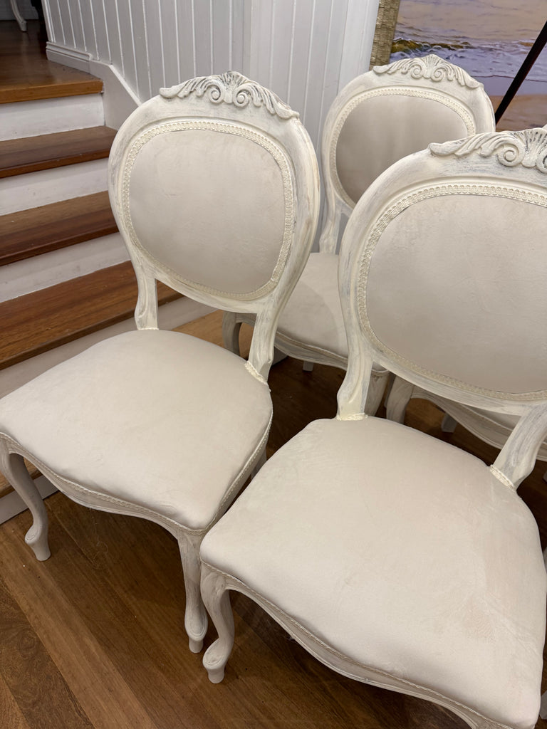 6 x Vintage Queen Anne French Provincial Style Dining Chairs