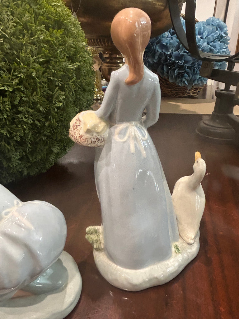 Vintage ceramic ducks and Maiden set