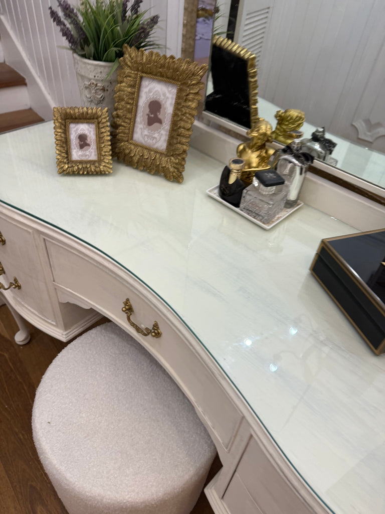 Vintage Queen Anne French Provincial Style Dressing Table and Stool