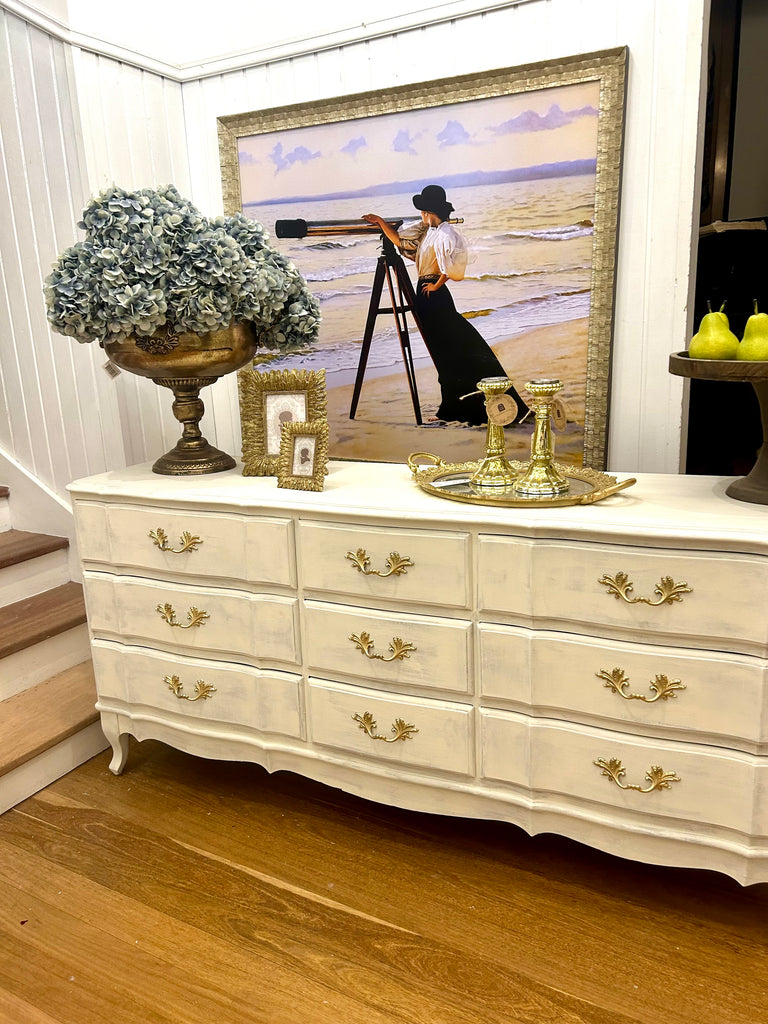 Vintage Berryman French Provincial Style Dresser/Drawers