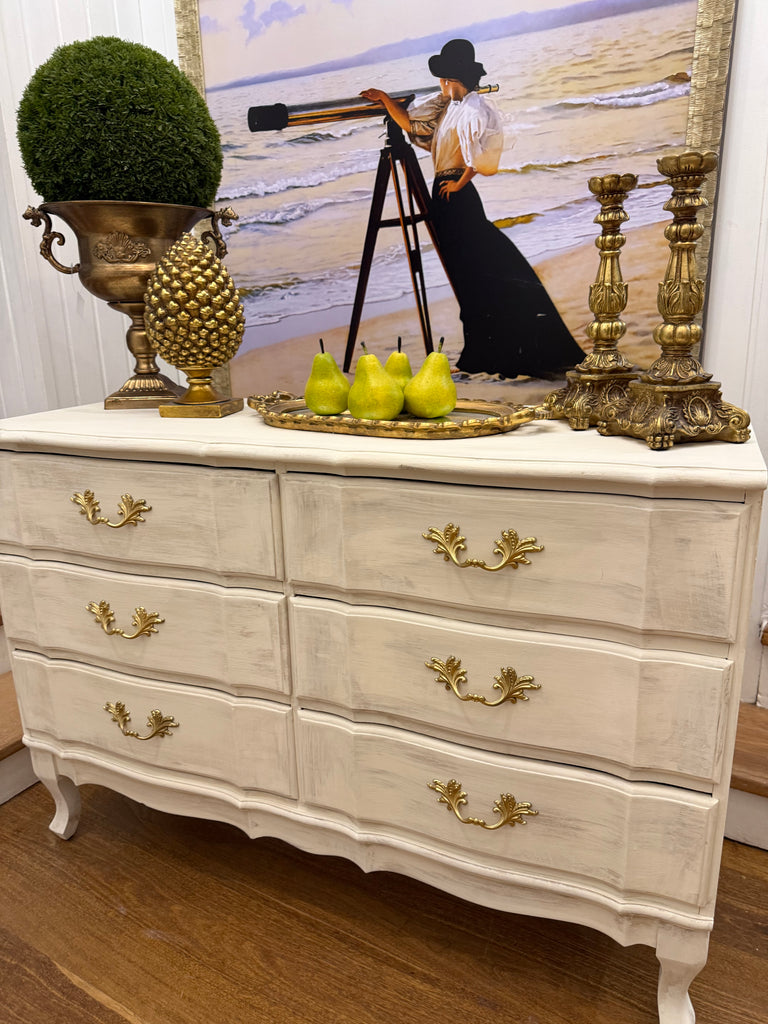 Vintage Berryman French Provincial Style Dresser/ Drawers