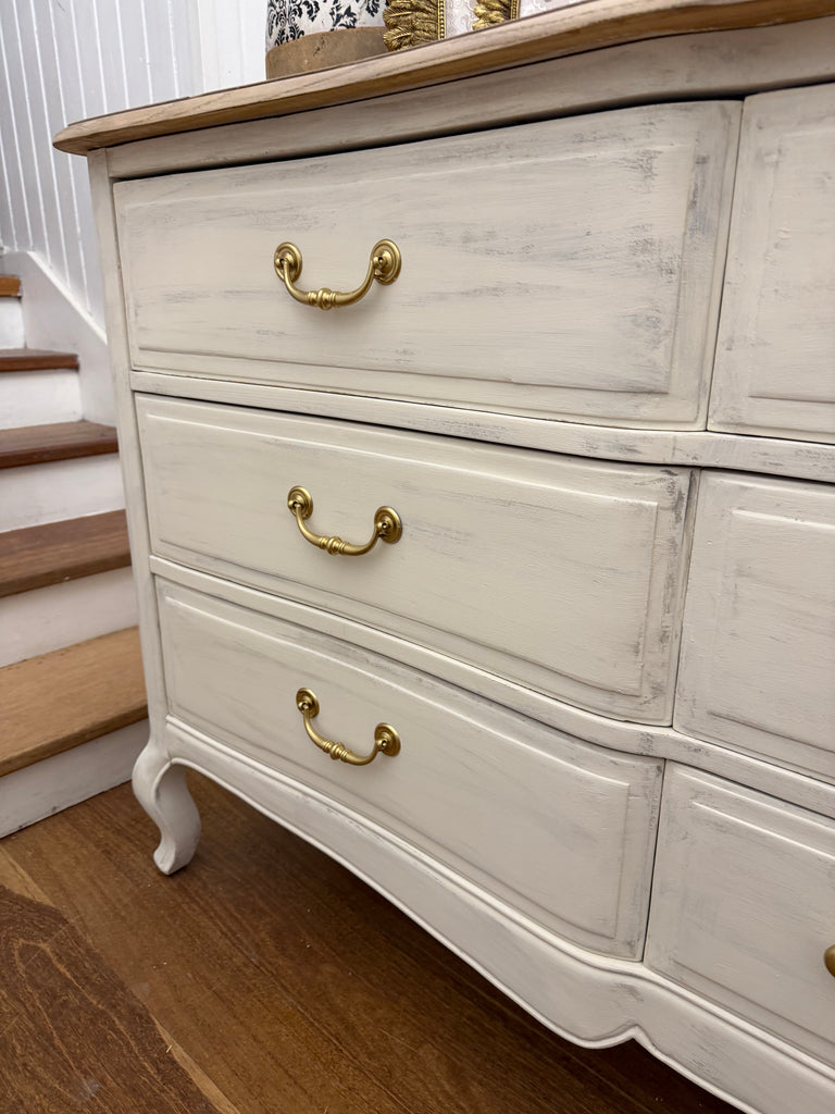 French Provincial Style Dresser/Drawers