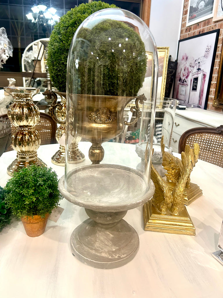 Cement stand with dome glass