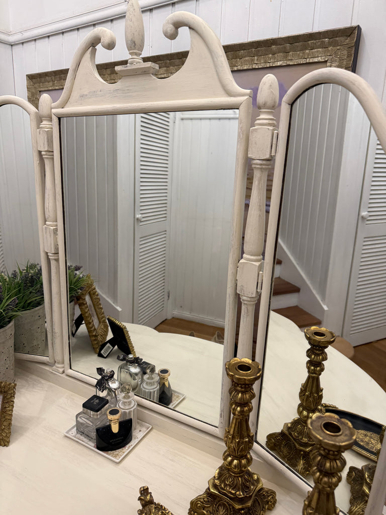 Vintage Queen Anne French Provincial Style Dressing Table and Stool