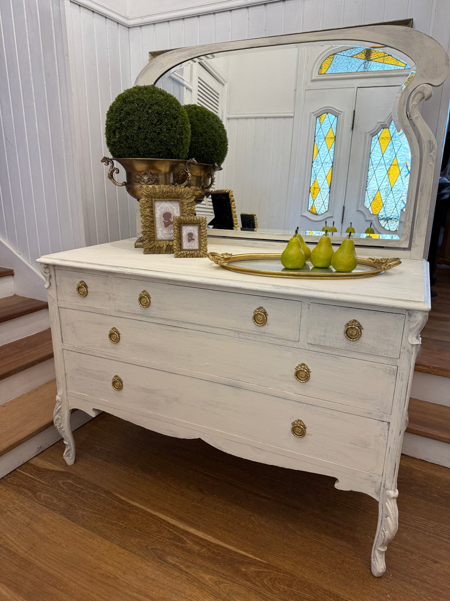 Antique French Provincial Style Dresser with mirror