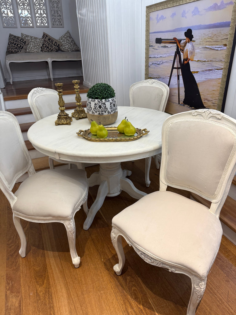 French Provincial Style Dining Table and 4 Chairs