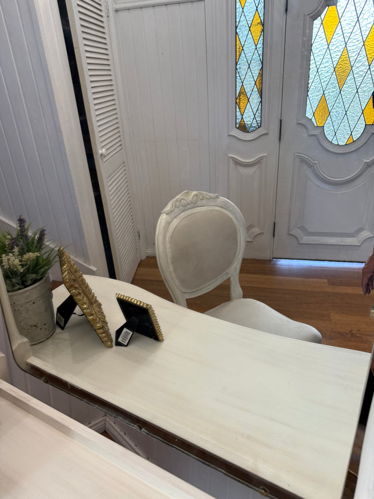 Vintage Queen Anne French Provincial Style Dressing Table and Chair