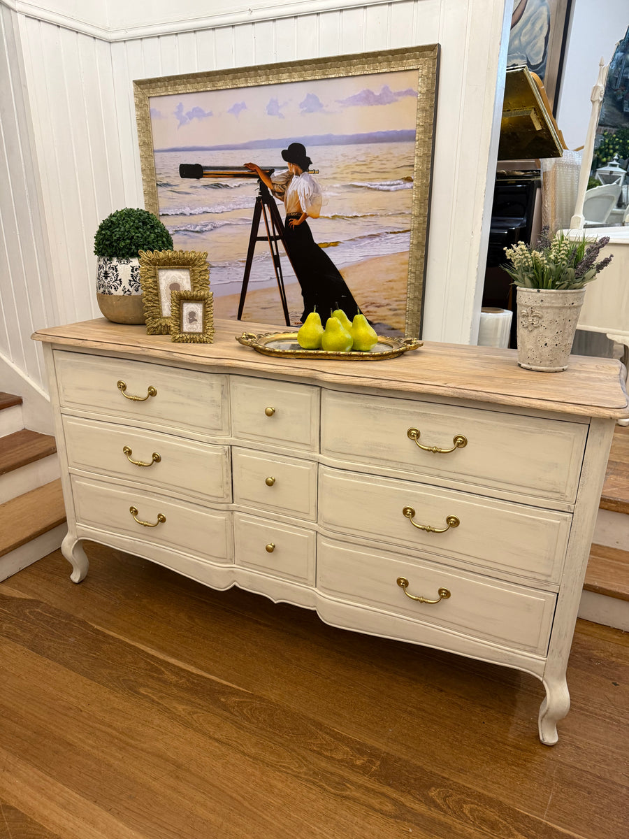 French Provincial Style Dresser/Drawers