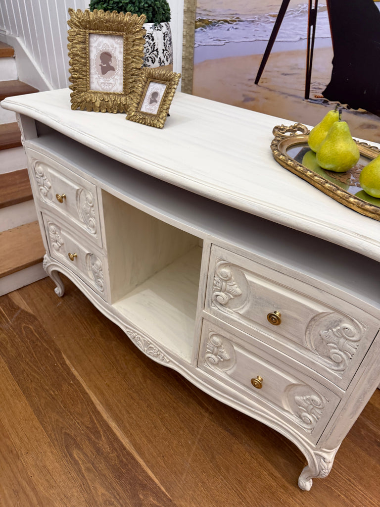 French Provincial Style Dresser/ Sideboard