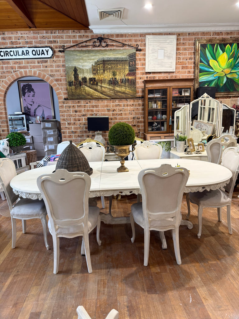 Vintage French Provincial Style 6 - 8 Seater Dining Table and 6 Chairs