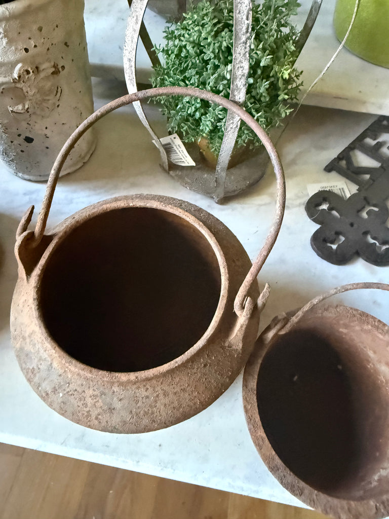 1800s Cast Iron Smelting Pot