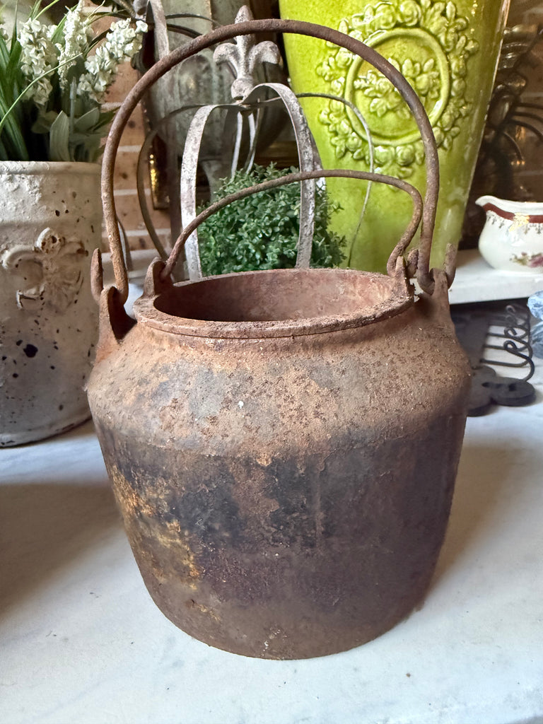 1800s Cast Iron Smelting Pot