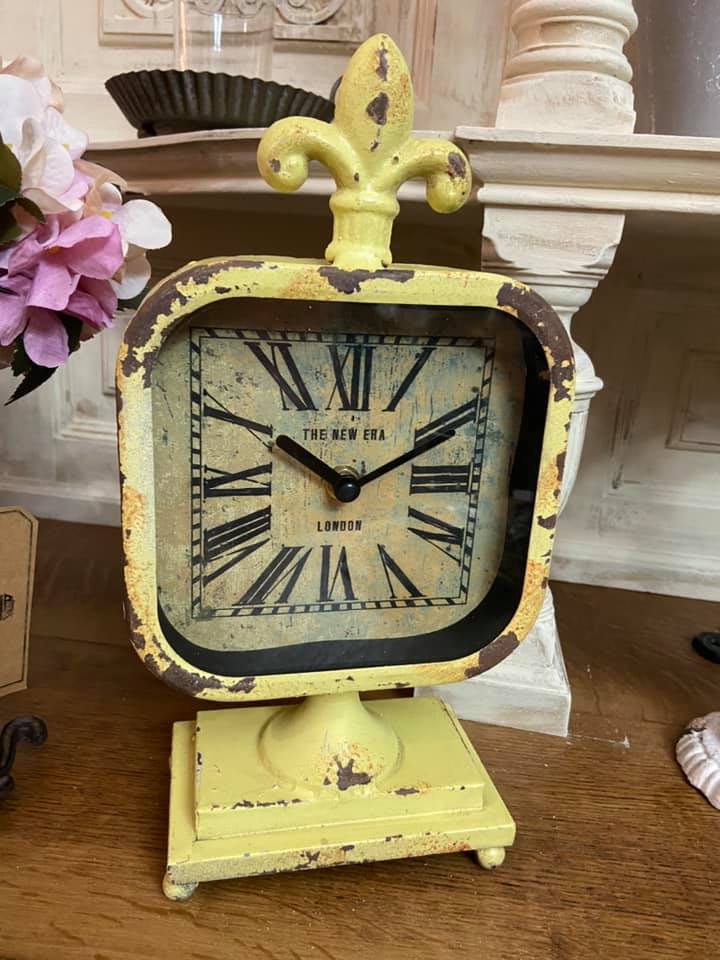 Rustic Table Clock