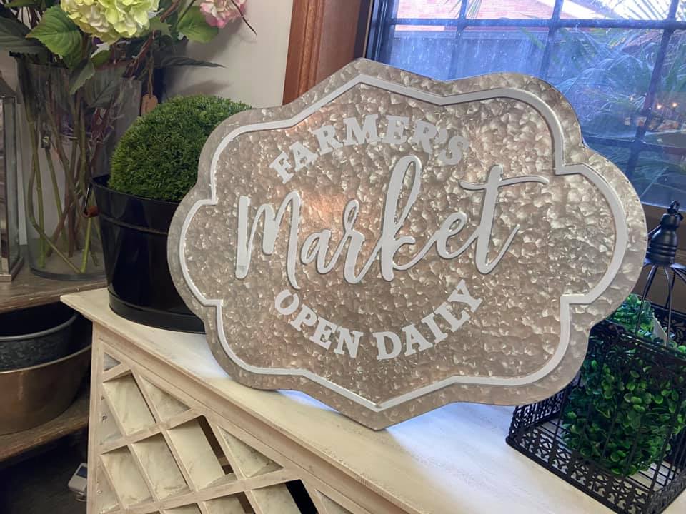 Metal Farmers Market Open Daily Sign