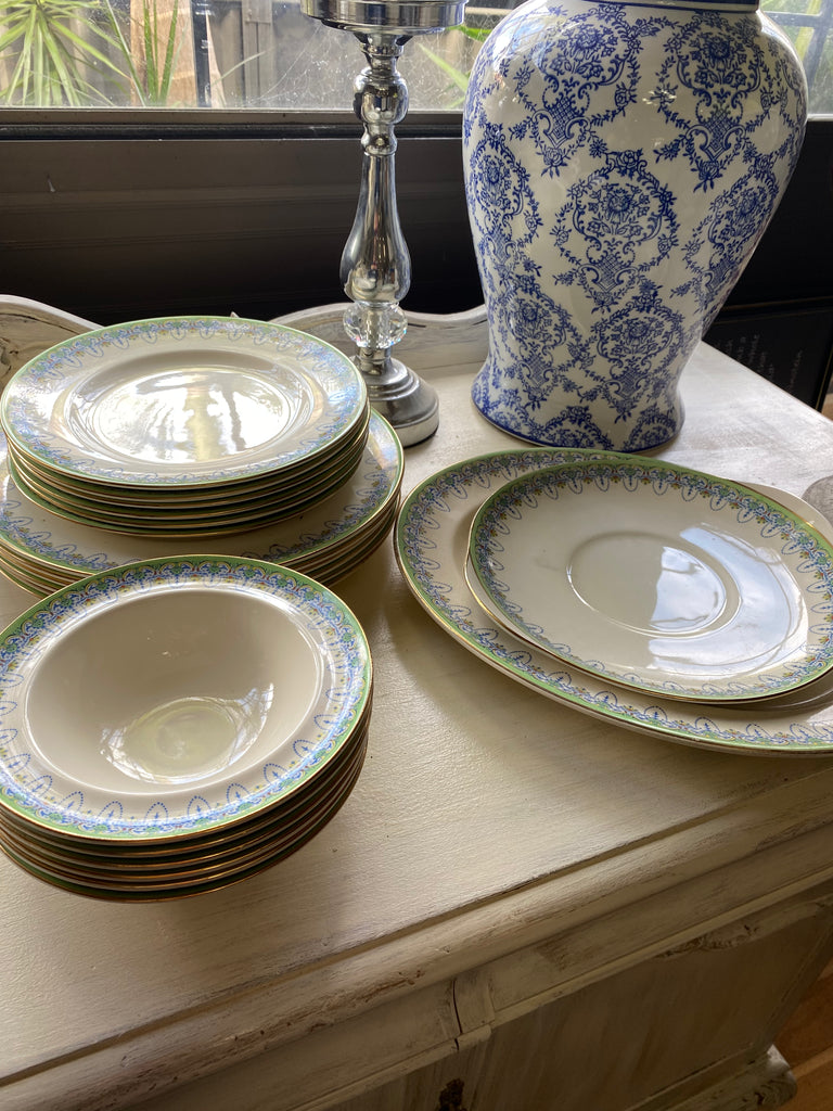 1920s Royal Doulton Princess D5846 Dinner Set